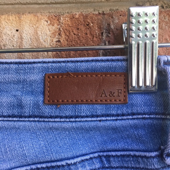 NWOT A&F Harper Super Skinny Jeans - Picture 3 of 3